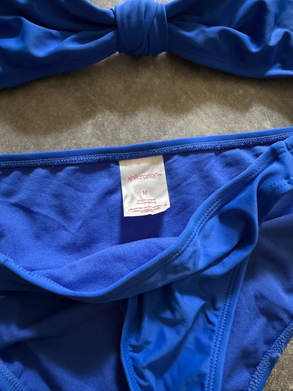 Blue bikini - Picture 8 of 10